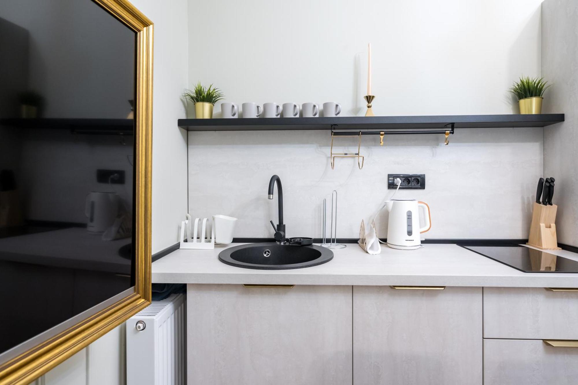 Highline Downtown Residences 6 Persons Family Apartment 부쿠레슈티 외부 사진
