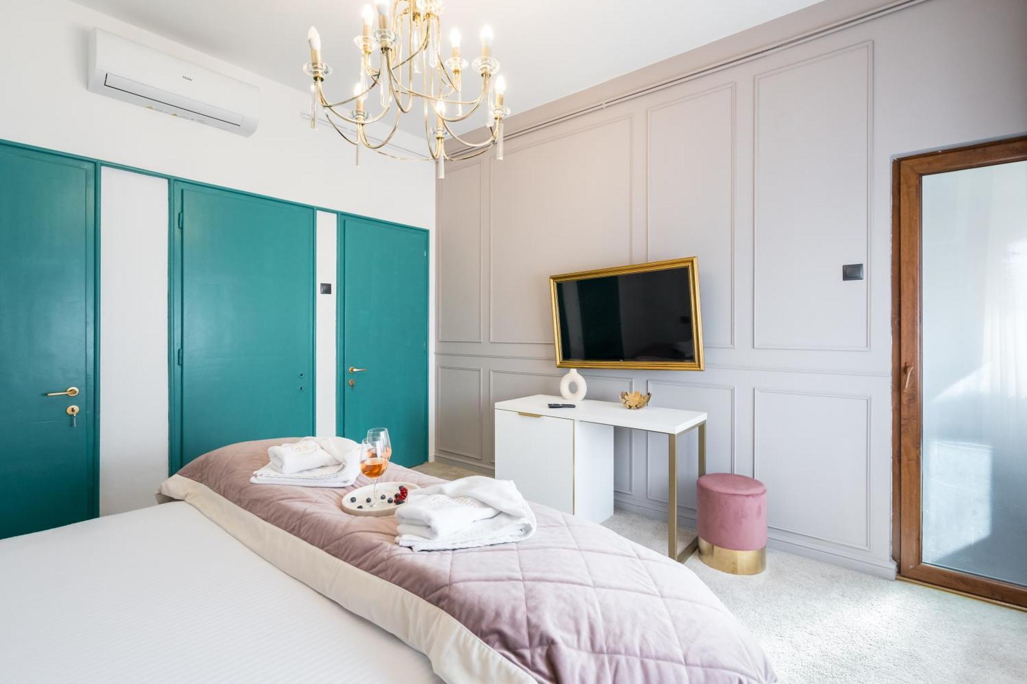 Highline Downtown Residences 6 Persons Family Apartment 부쿠레슈티 외부 사진