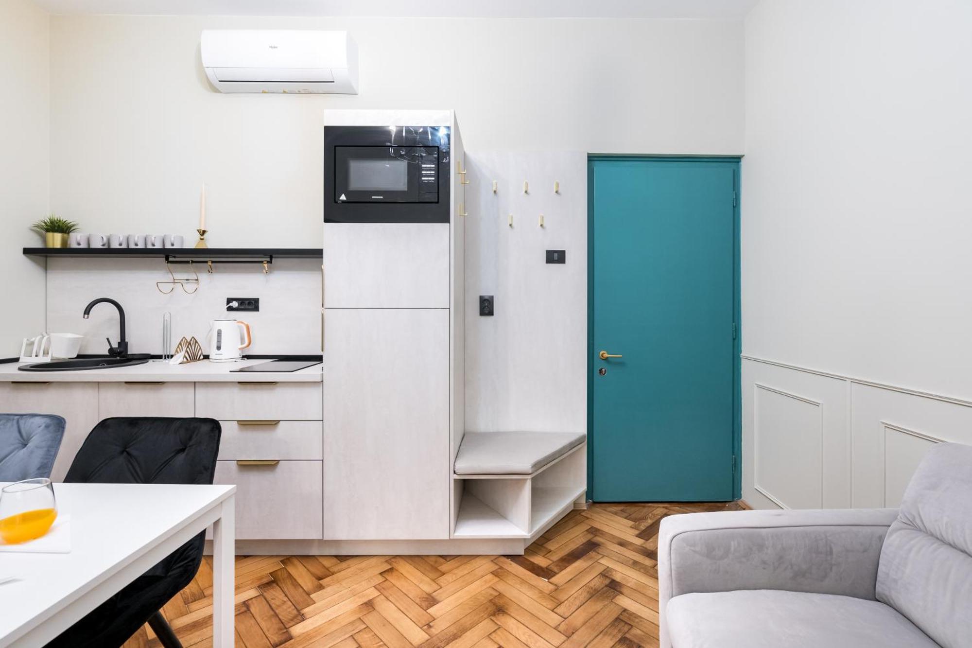 Highline Downtown Residences 6 Persons Family Apartment 부쿠레슈티 외부 사진