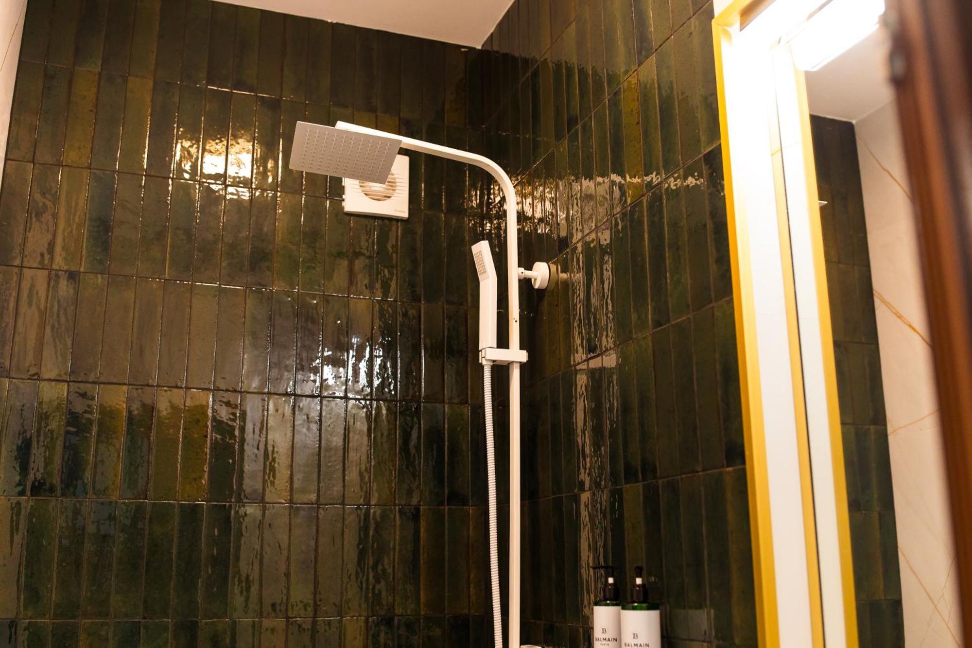 Highline Downtown Residences 6 Persons Family Apartment 부쿠레슈티 외부 사진
