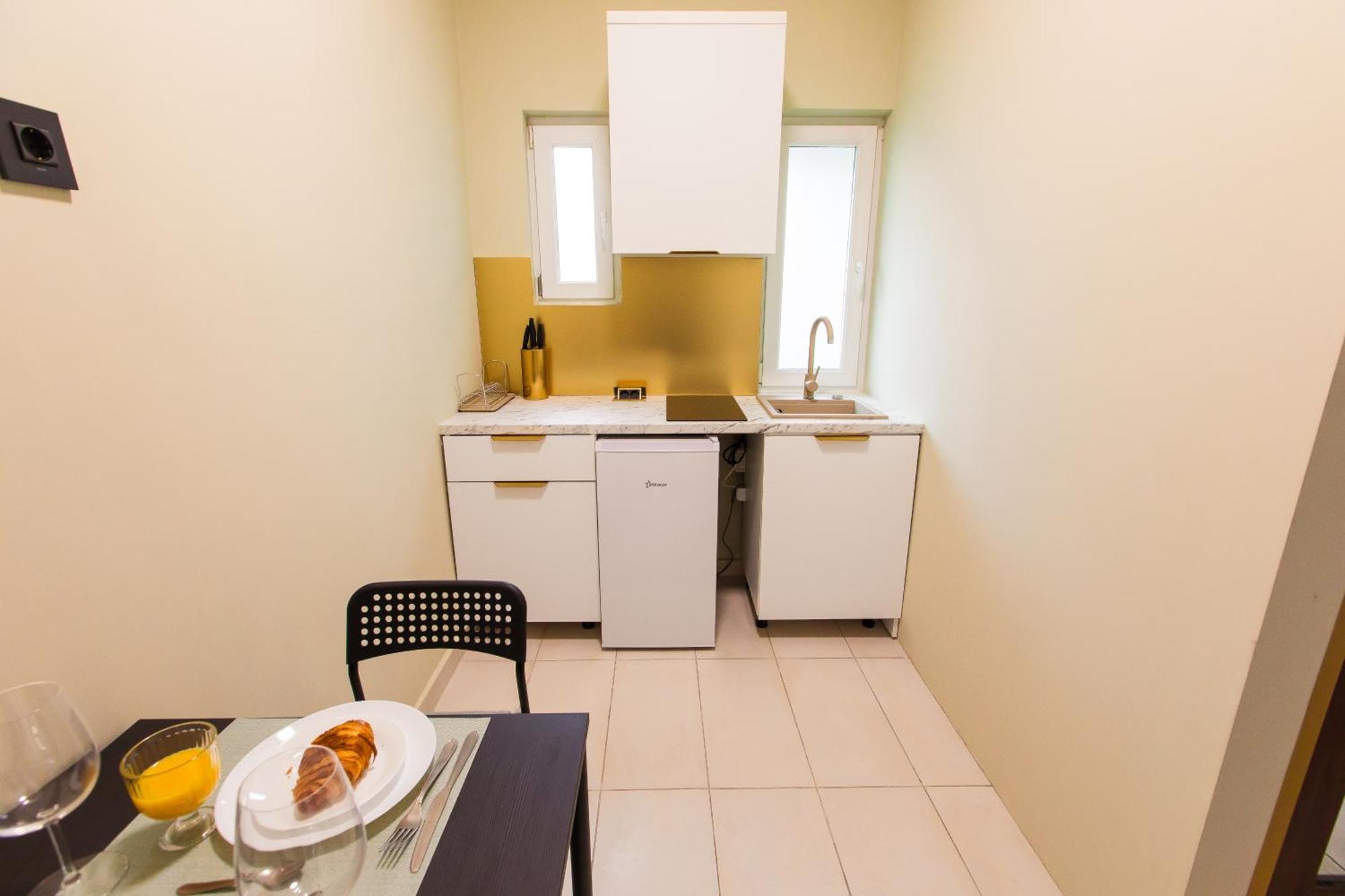 Highline Downtown Residences 6 Persons Family Apartment 부쿠레슈티 외부 사진